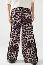 Chic Leopard Print Relaxed Wide Leg Pants