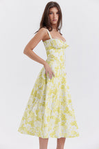 Lucía Boutique Vintage Tight Dress with Floral Pattern and Waist Evening Wear Edit