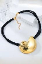 Fashionable Marine Style Shiny Conch Pendant Necklace and Earrings