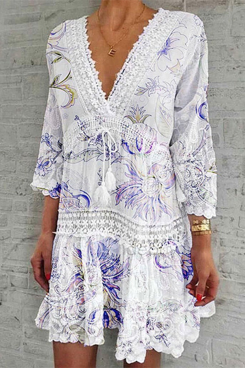 Pilar Aesthetic Cute Printed Dresses with Floral Pleats and V Neck Premium Wardrobe Essential