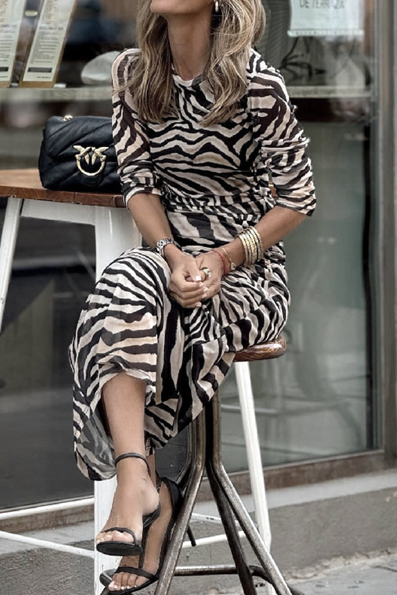 Quiana Luxe Street Vintage Animal Print Pleated O Neck One Step Skirt Dresses Chic Silhouette Collection