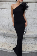 Quintina Premium Formal Evening Dresses with Solid Color Feathers and Slanted Collar Wear Edit