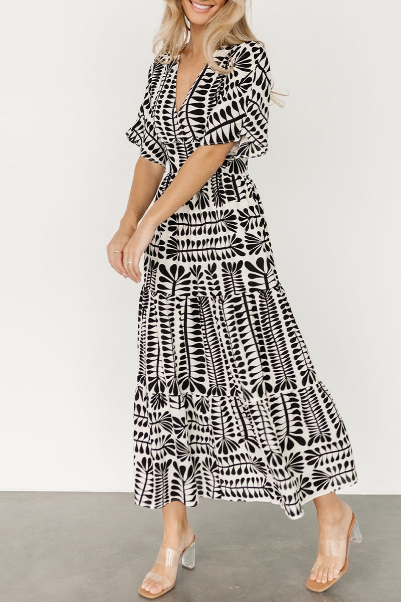 Gloria Exclusive Printed Vintage Holiday Dresses with Striped Print, Patchwork and V Neck Evening Wear Edit