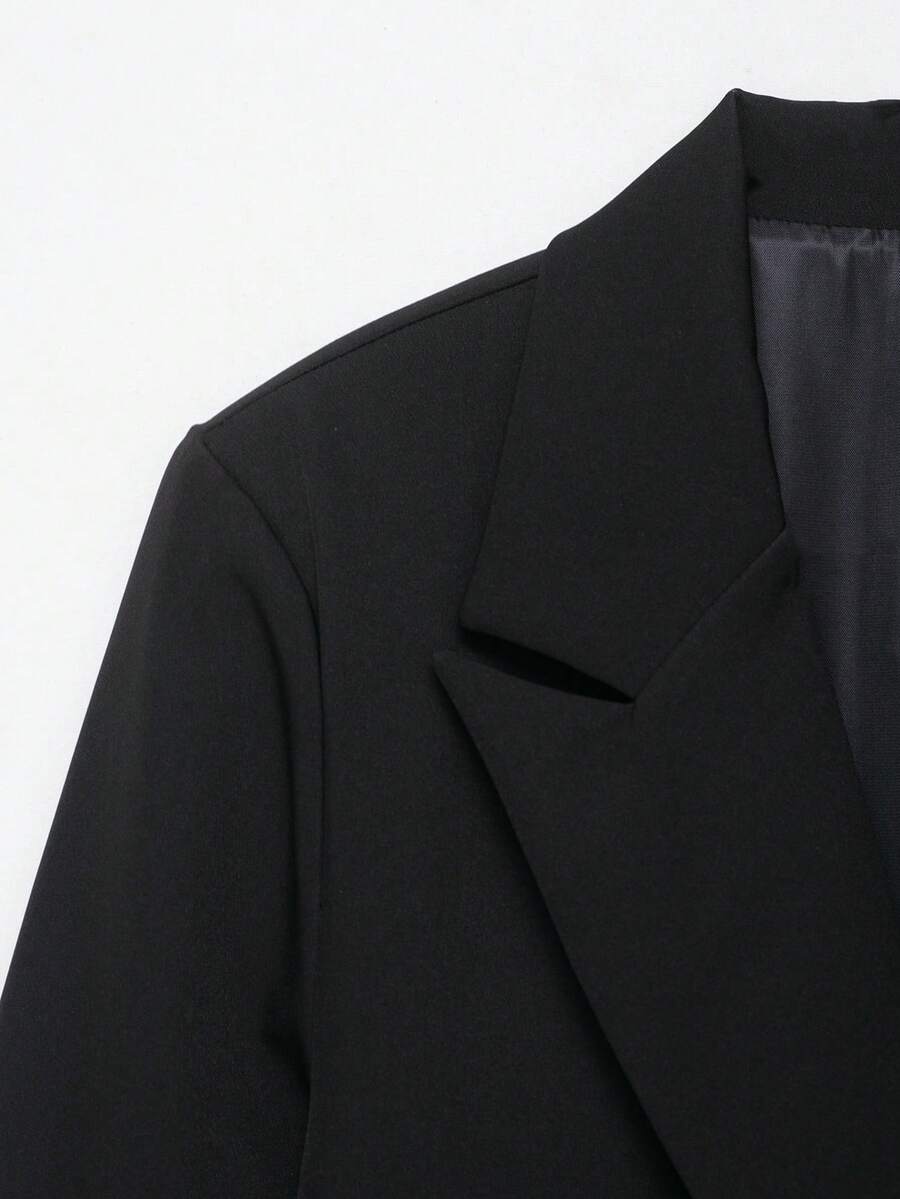 Lapel Crest Blazer