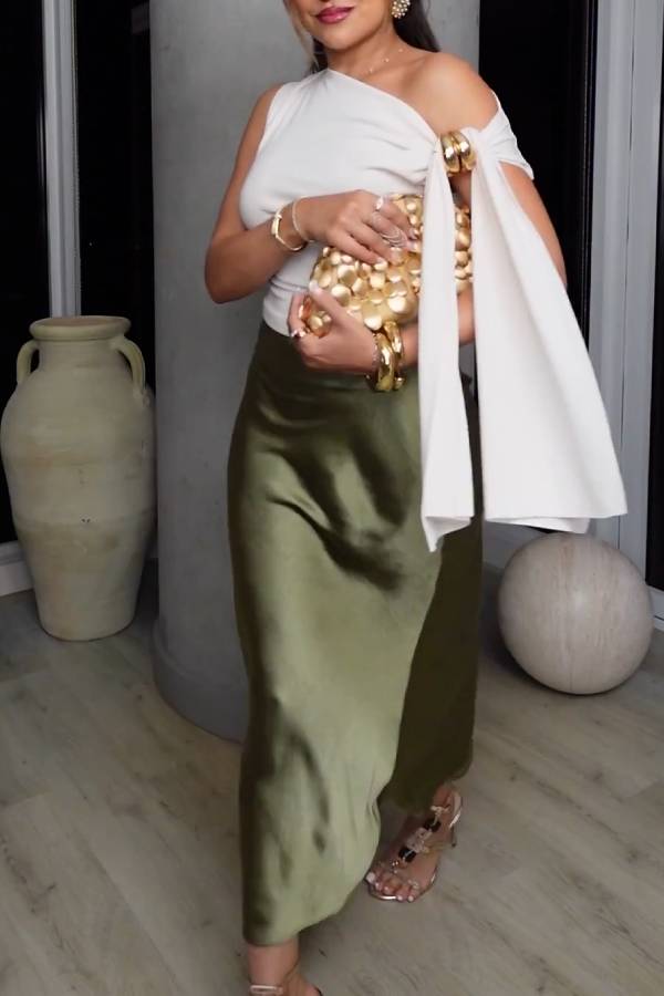 Slim Fit Asymmetrical Cold Shoulder Knotted Tank Top