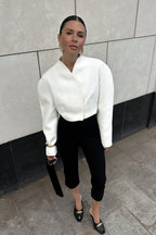 Chic White Boucle Cropped V Neck Coat