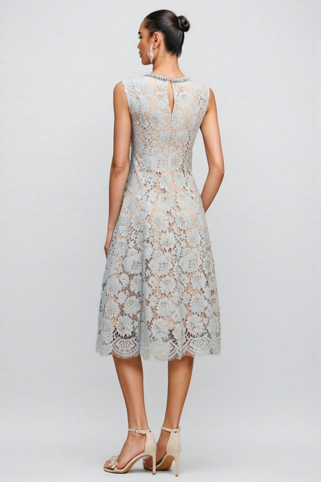Noxlk Sleeveless Diamond Pearl Midi Dress