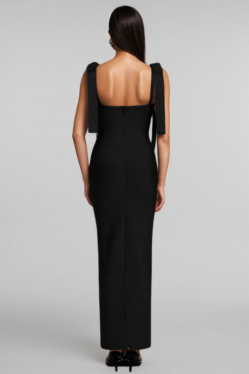 Ternan V-Neck Bow Bandage Maxi Dress