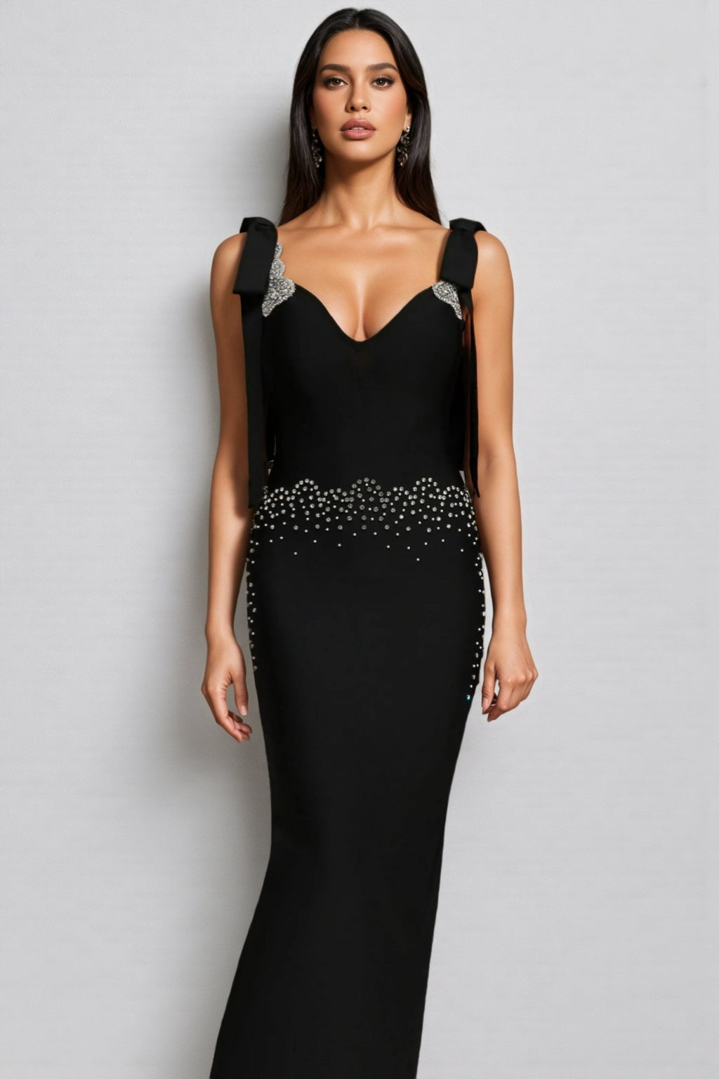 Ternan V-Neck Bow Bandage Maxi Dress
