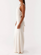 Metal buckle one-shoulder tie dress
