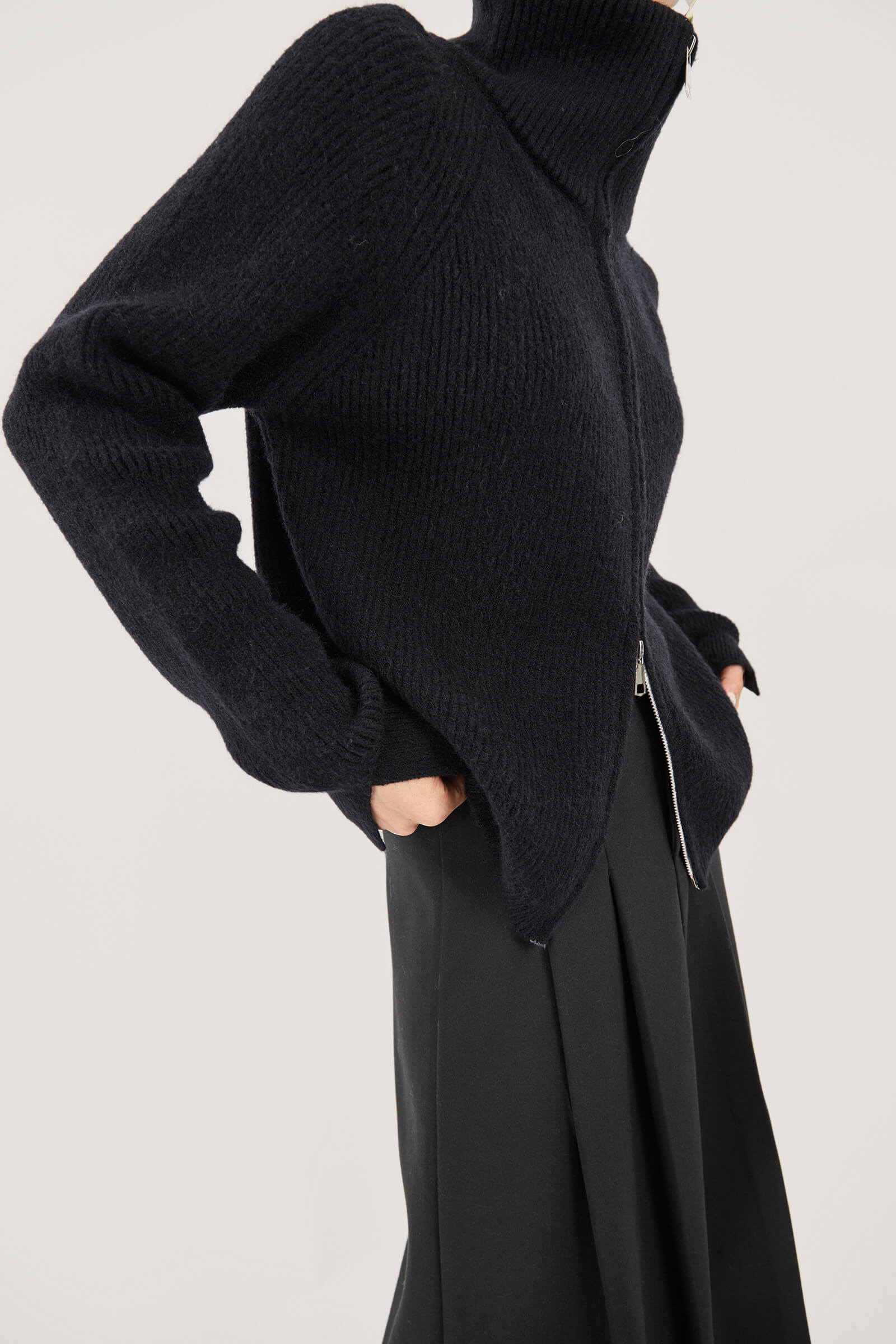 Black Solid Zipper Up Placket Cardigan