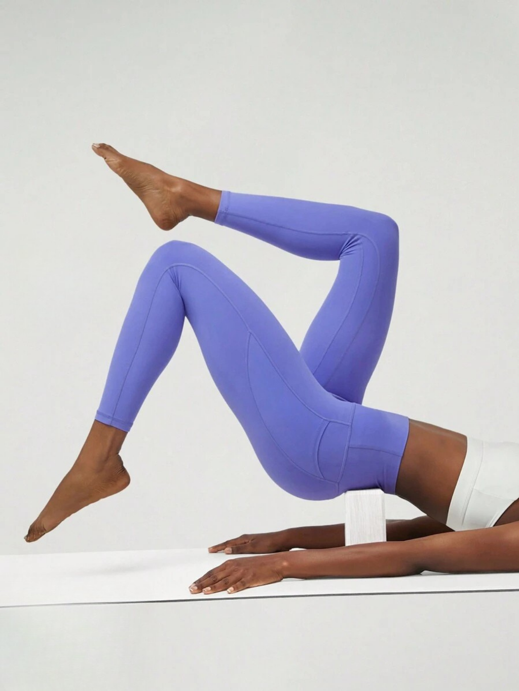 Soft Move High Rise Leggings AWith Four Way Stretch Tactel Fibre For Yoga Studio For All Levels