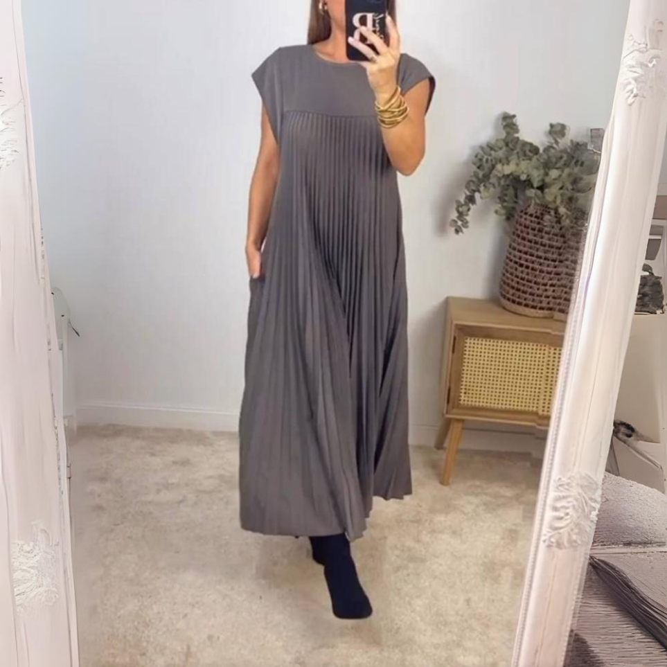 Scarlett Luxe Light and Fresh Pleated Dress Everyday Edit
