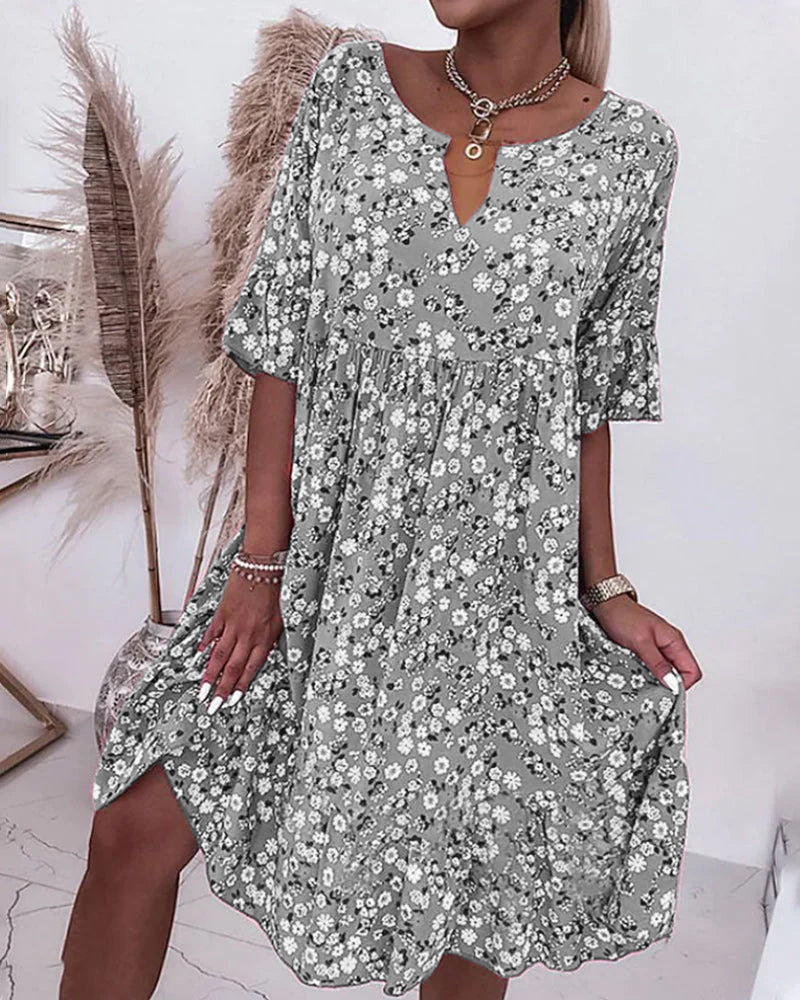 Victoria Aesthetic Half Sleeved Dress Made of Floral Cotton Material Chic Silhouette Collection