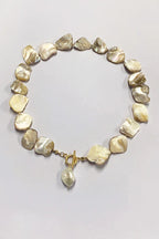 Exaggerated Irregular Shell Collarbone Necklace