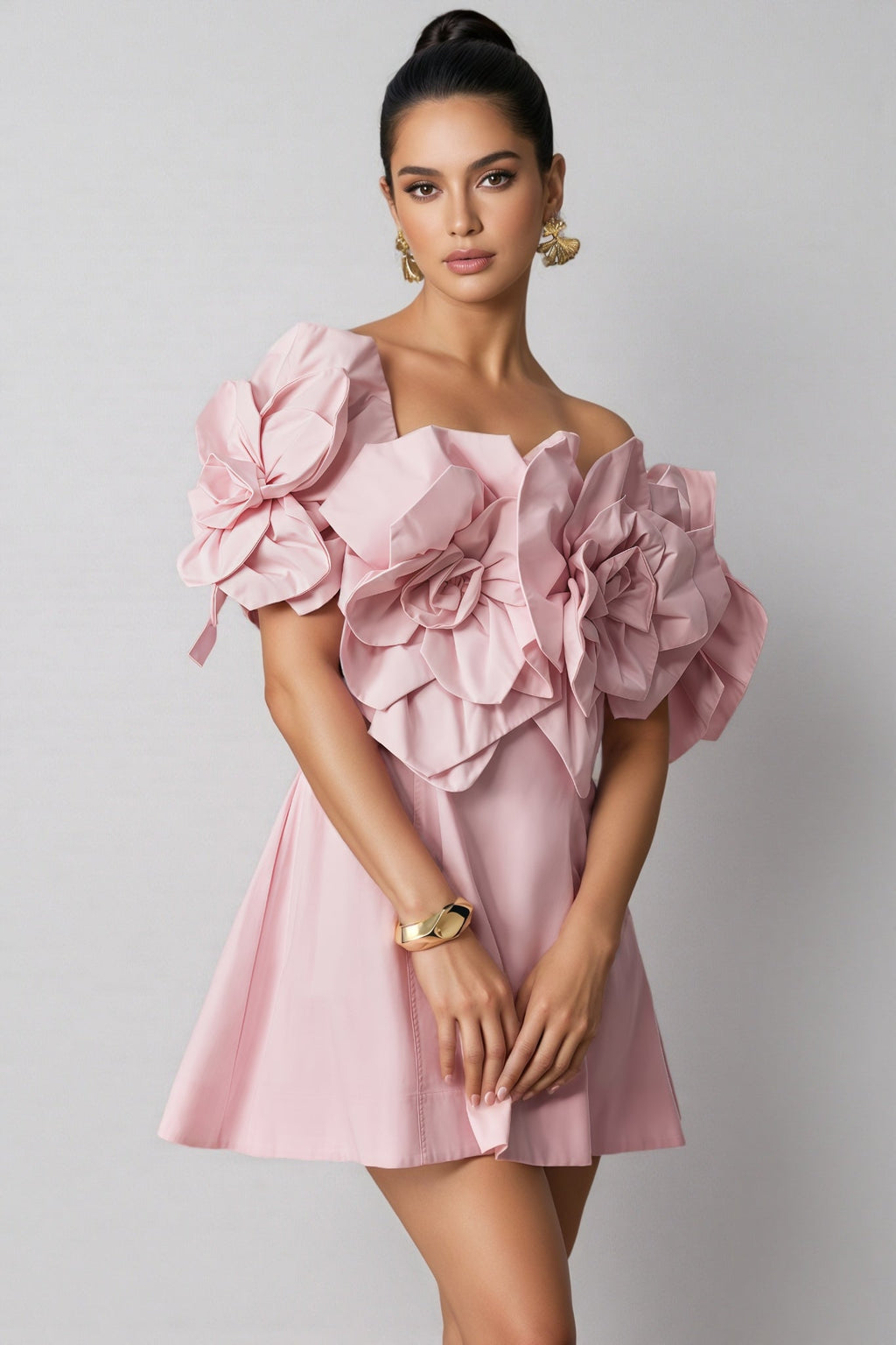Huta Oversized Floral Applique Mini Dress