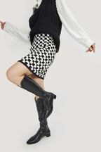 Cable Knit Contrast Strip Trimmed Sweater Vest