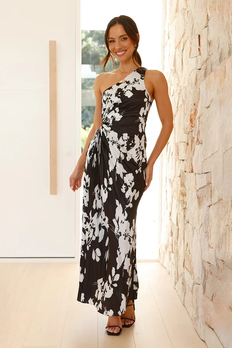 Yolanda Statement Maxi Dress Black/white Floral Occasion Edit
