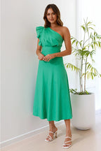 Wendy Premium Midi Dress Green Evening Wear Edit