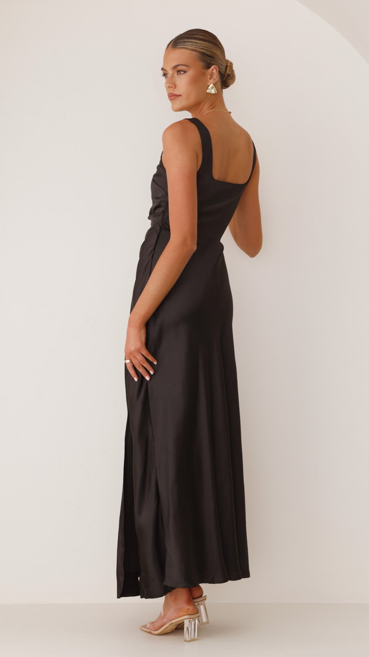 Sara Effortless Maxi Dress Black Premium Wardrobe Essential