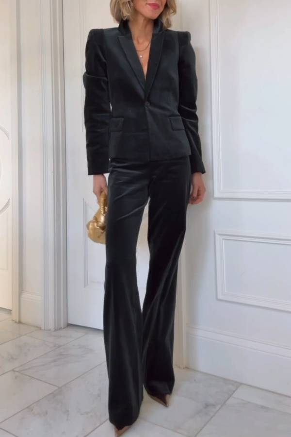 SCULPTED suit