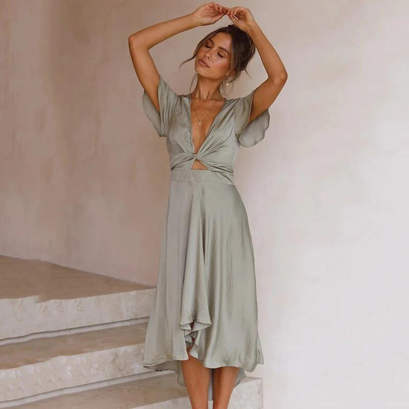 Iolanda Flowing Vintage Dress for Women Modern Chic Style