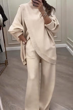 Solid Color Loose-fitting Turtleneck Knit Top and Elastic Waist Casual Pocket Straight Leg Pants