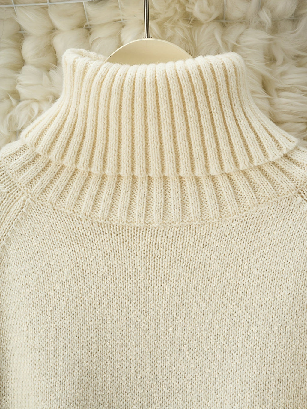ALISA SWEATER