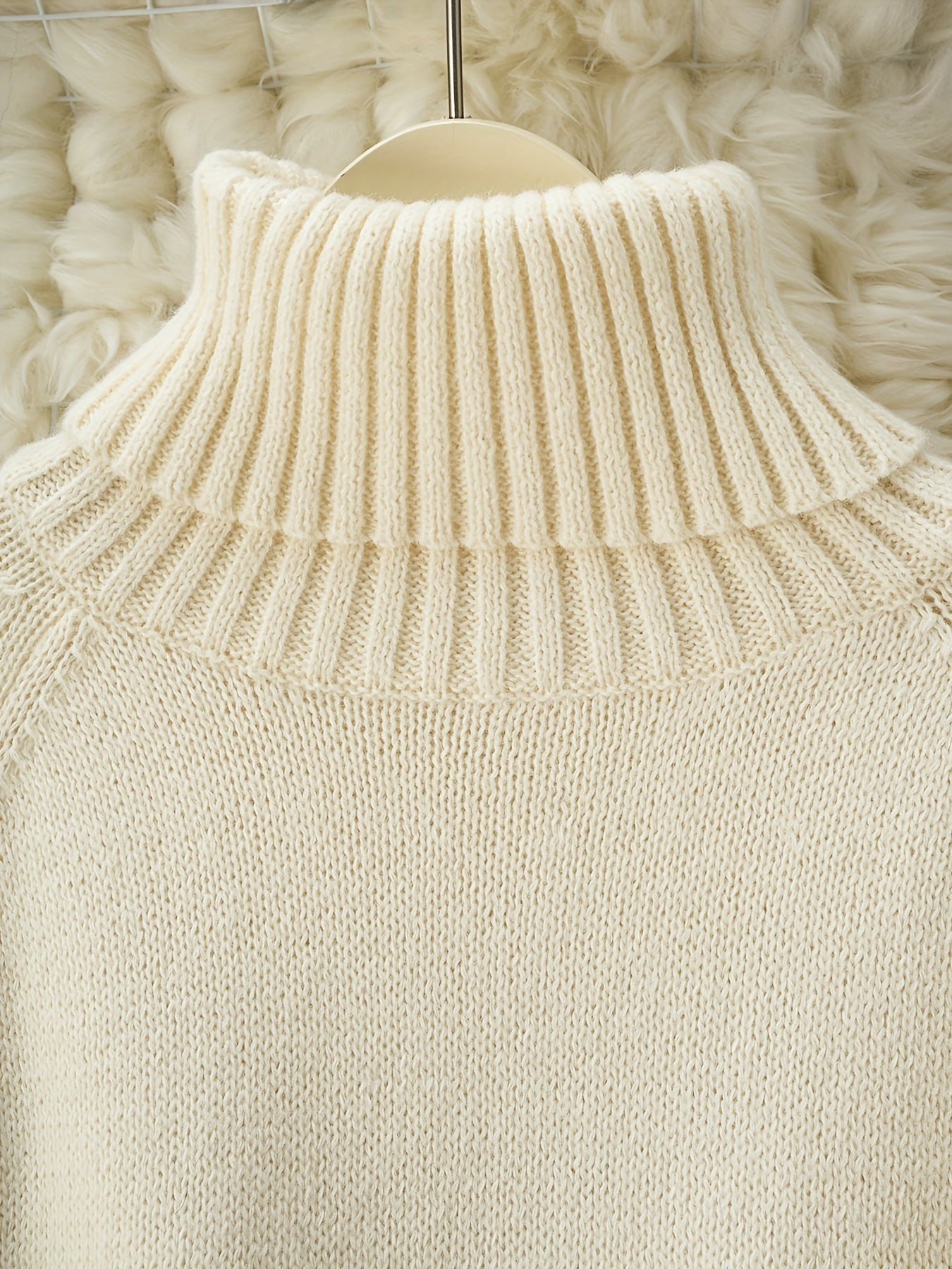 ALISA SWEATER