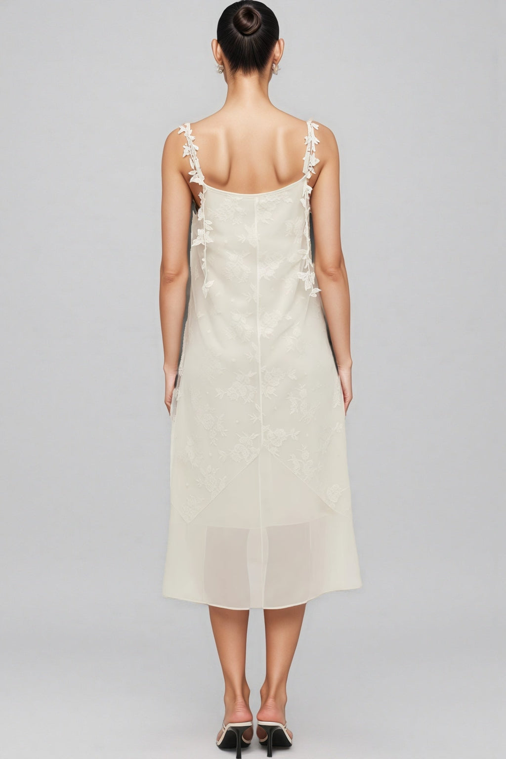 Wrenk Sleeveless Embroidered Flower Midi Dress