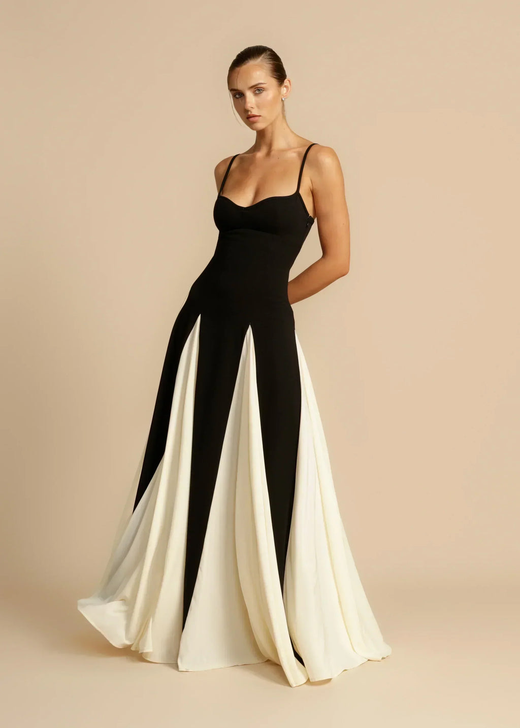 Celia Elegant Contrast Ruffles Maxi Dress