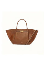 Metal clasp tote bag