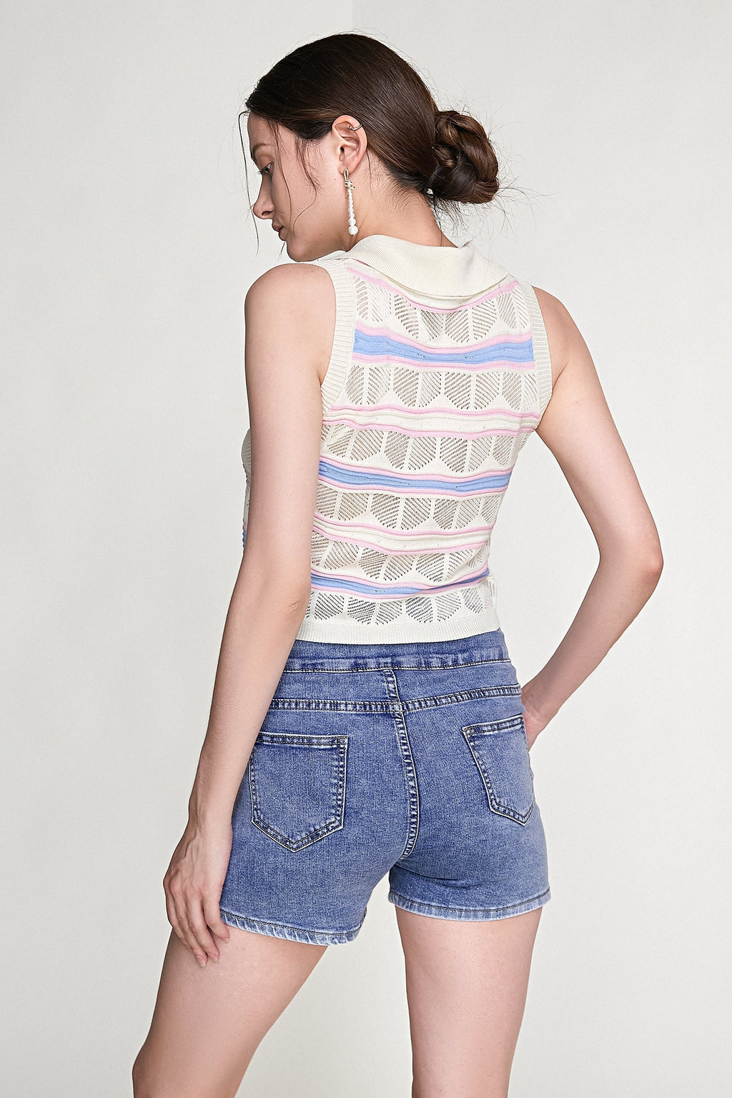 Ivory Striped Button-Up Knitted Collar Vest