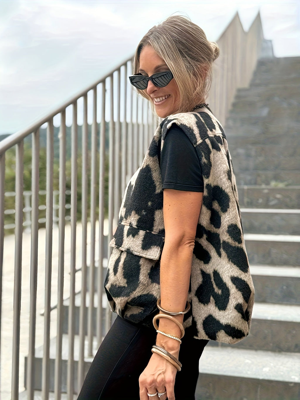 EMIILI VEST