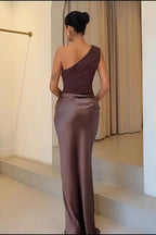 Romantic Crew Neck Sleeveless Slim Formal Dress