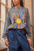 Exquisite Smiley Face Embroidered Crew Neck Sweatshirt