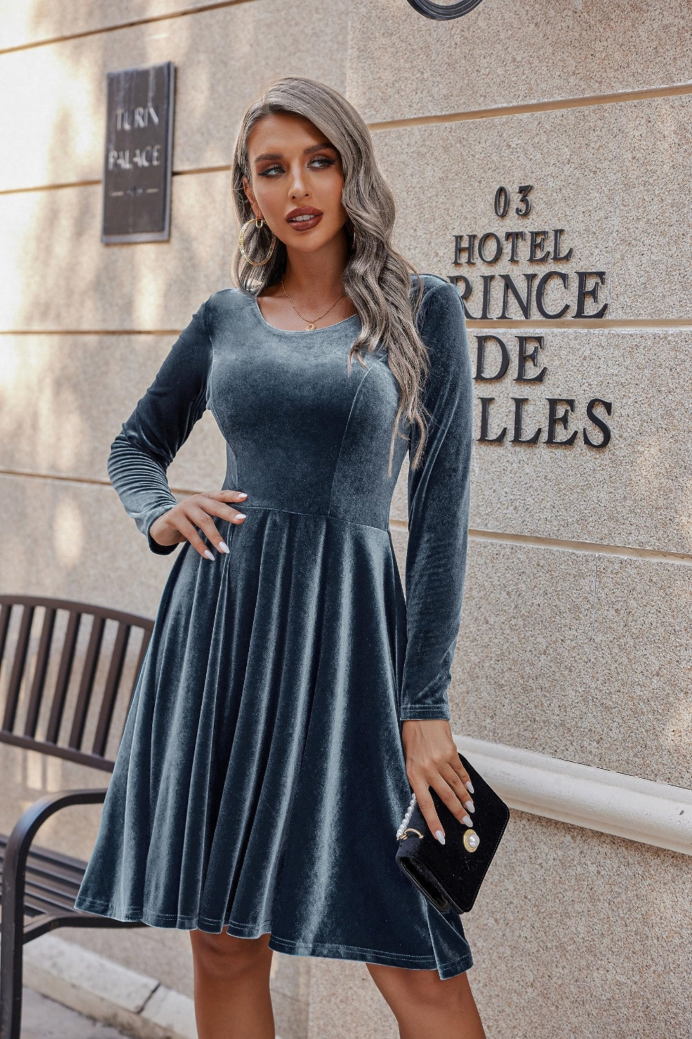 Yasmin Aesthetic Knee Length Dress with a Round Neckline and Long Sleeves Premium Wardrobe Essential