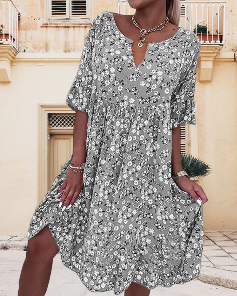 Victoria Aesthetic Half Sleeved Dress Made of Floral Cotton Material Chic Silhouette Collection