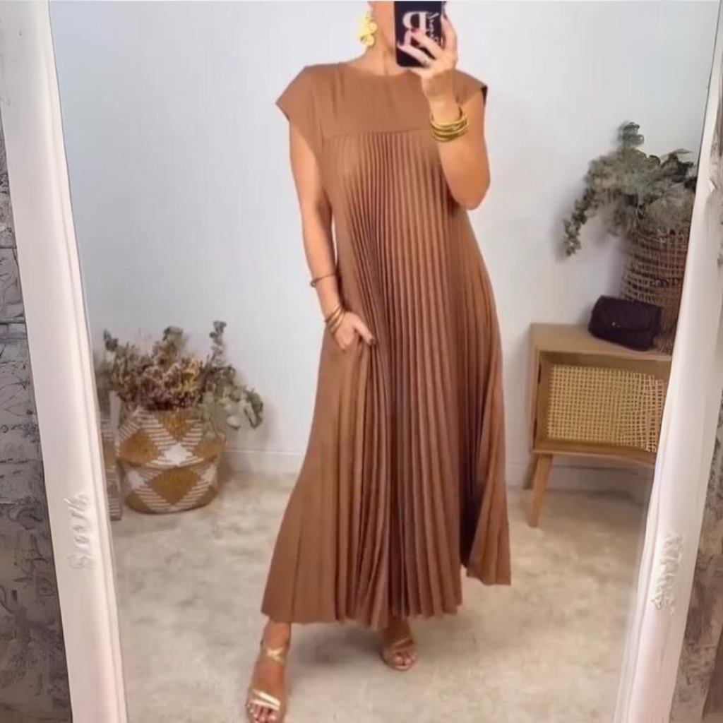 Scarlett Luxe Light and Fresh Pleated Dress Everyday Edit