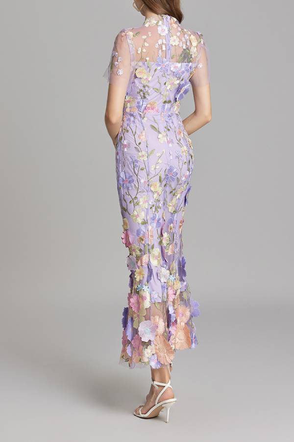 Tulle 3D Floral Embroidered Form-Fitting Midi Dress