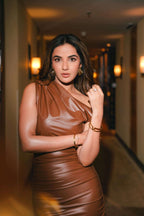 Jasmin Bhasin X Miakee ��������� Taylor