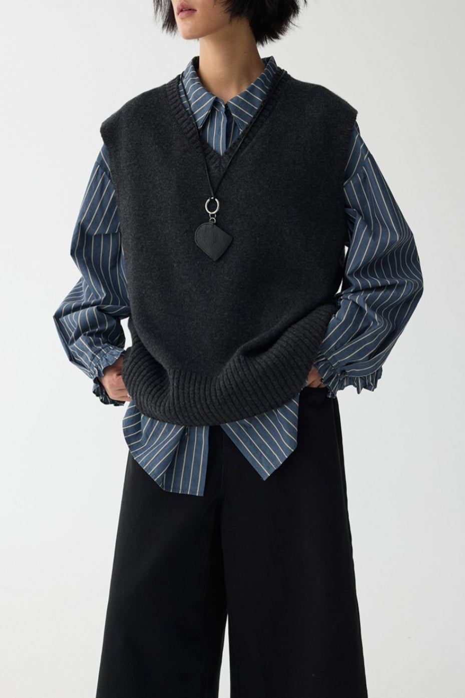 Detachable Cowl VNeck Knit Top