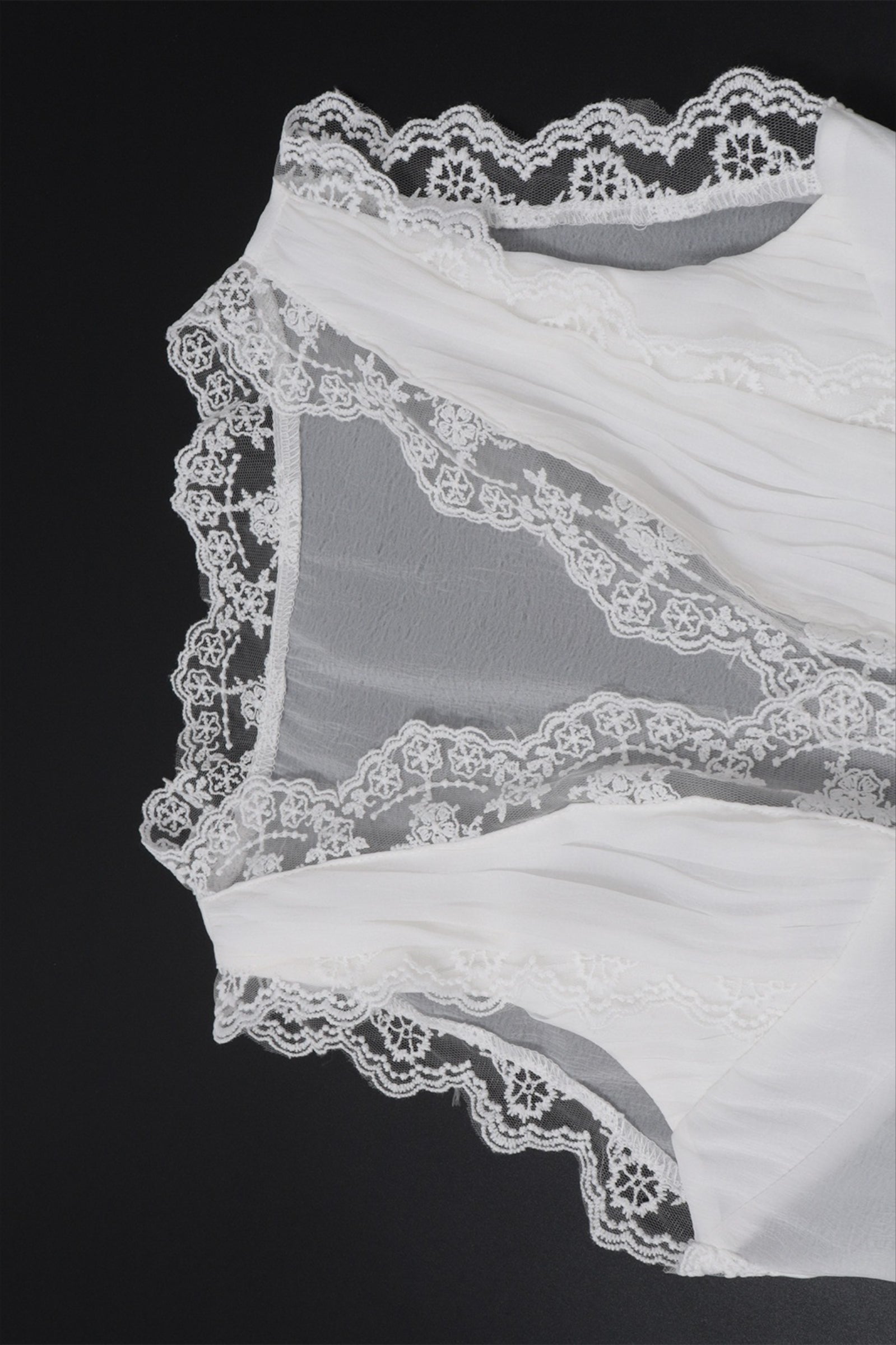 Sexy Lace Trim Tie Back Slim Skirt Set