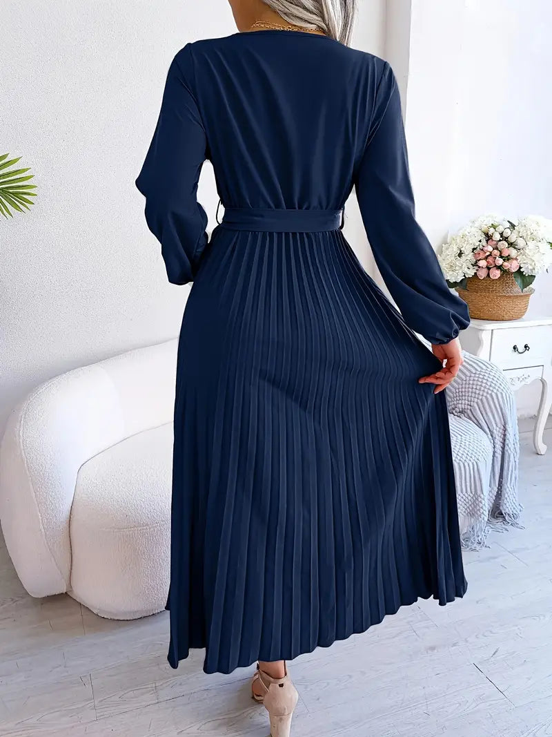 Verónica Effortless Pleated Midi Dress Chic Silhouette Collection