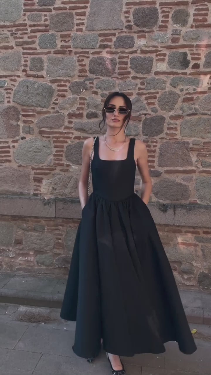 Black-Pearl Charm Dress