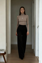 Everyday Long Graceful Sleeve Knit Top