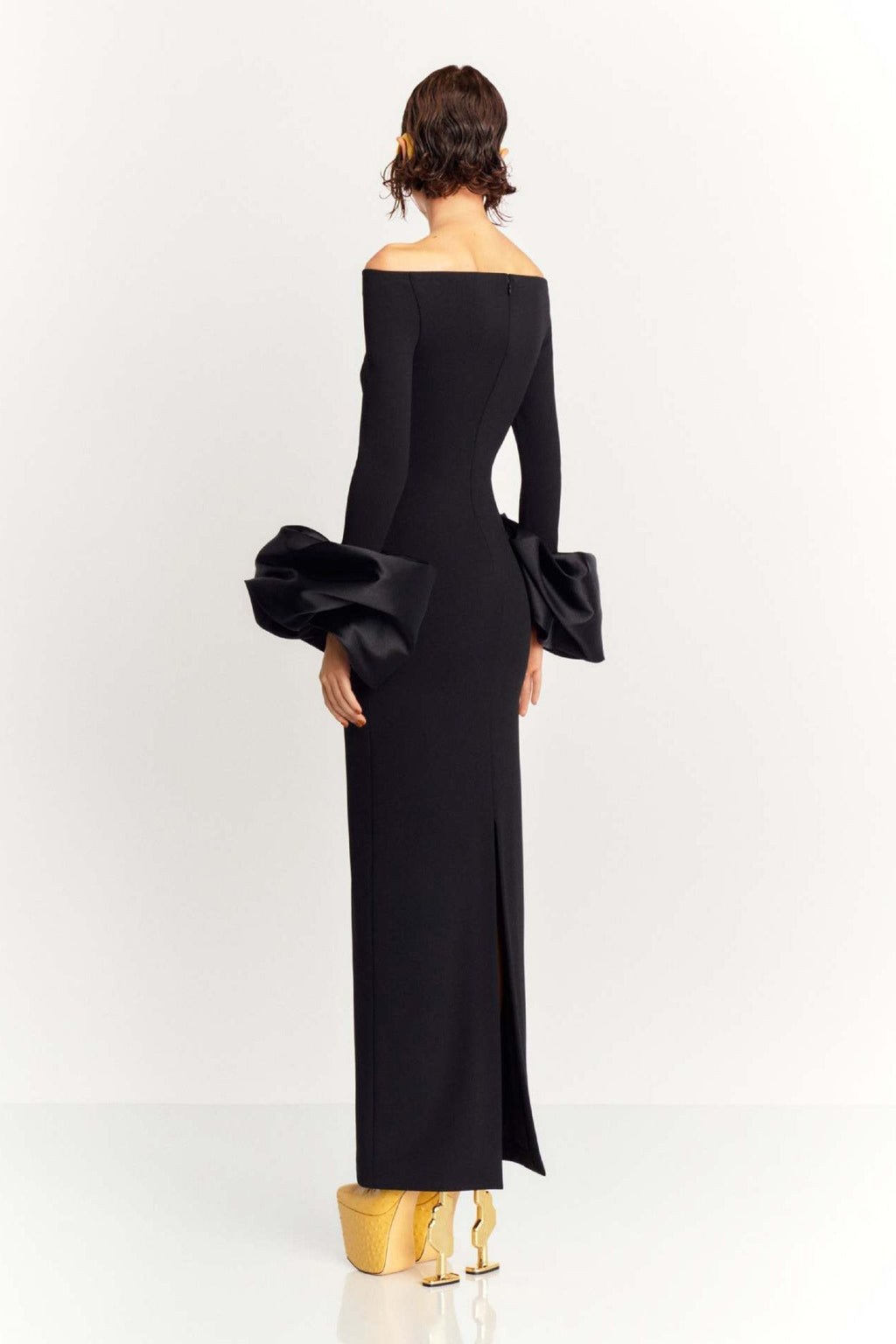 Mariana Minimalist Solid Colored Lantern Sleeve Dress Chic Silhouette Collection
