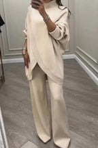 Solid Color Loose-fitting Turtleneck Knit Top and Elastic Waist Casual Pocket Straight Leg Pants