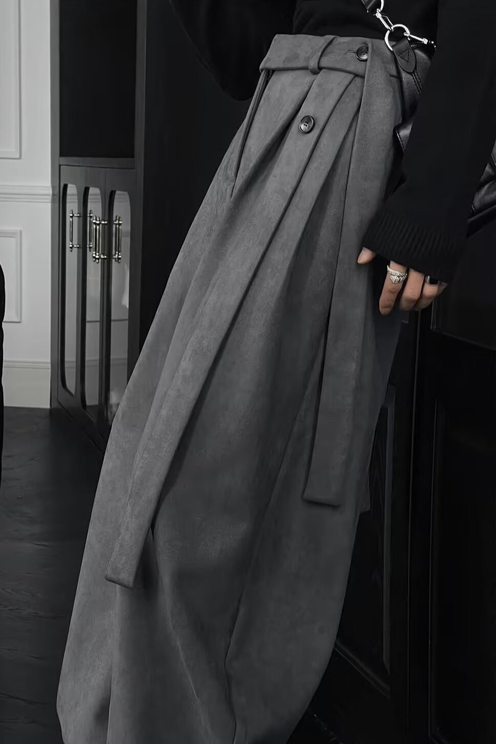 Chic Relaxed Fluid Ribbon Curved Pants