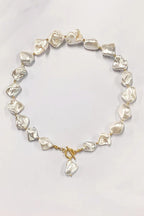 Exaggerated Irregular Shell Collarbone Necklace